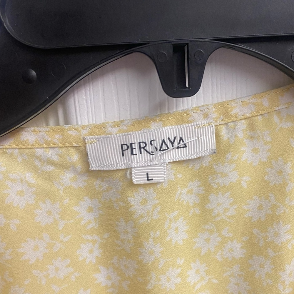 Persaya Floral Lace Up Crop Top W/ Ruffle Size Large - Picture 2 of 4